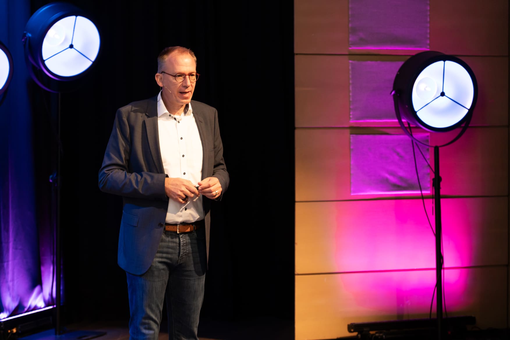 Andreas_Becks__Strategic_Advisor_at_Ab_Initio_Software__speaking_on__AI_Regulation___Guard_Rails_for_Trust_