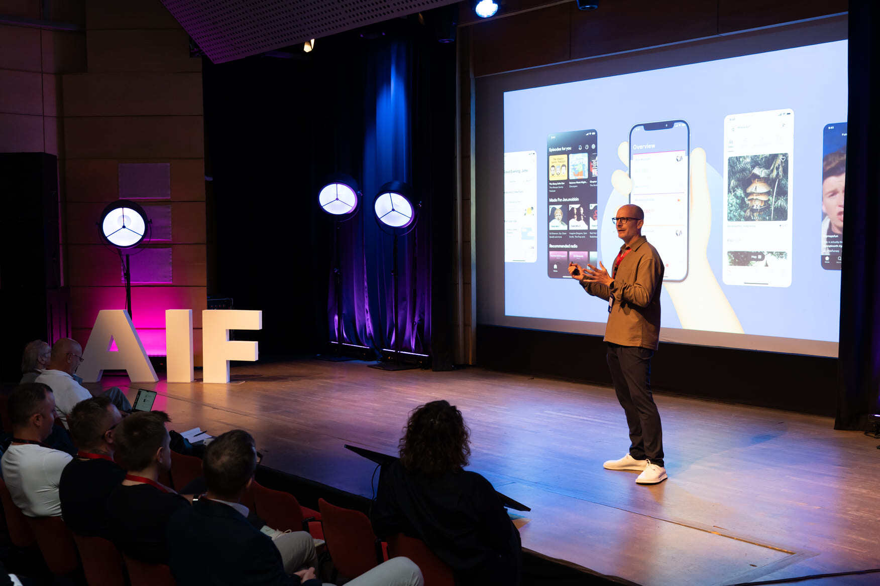 Daniel_De_La_Fuente__Service_Design_Lead_at_George_Labs__speaking_on__Inclusive_Innovation_in_Finance__during_Ailleron_Innovation_Forum_2024_fintech_conference_aa262c35