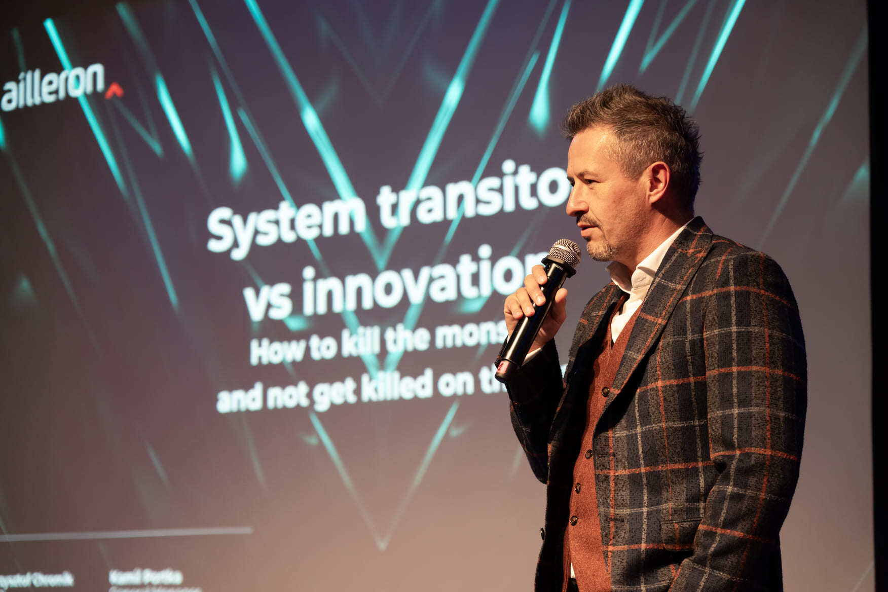 Krzysztof_Chromik__CIO_at_Grupa_EFL__speaking_on__Innovation_vs__System_Transition__Case_Study_with_EFL_Leasing__Credit_Agricole_Group_