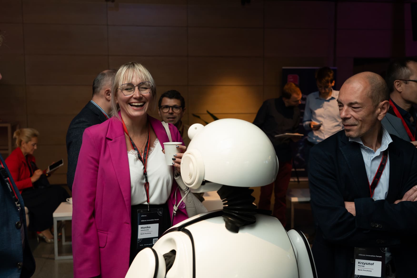 Networking_time_during_Ailleron_Innovation_Forum_2024_fintech_conference_0ea8d63a