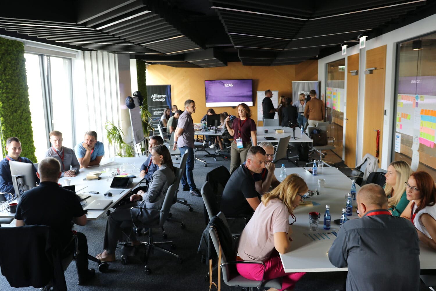 Patrycja_Leszek-Królikowska__UXLab_Director_at_Ailleron__at_the_Workshop_Day_during_2nd_Ailleron_Innovation_Forum_2024_fintech_conference