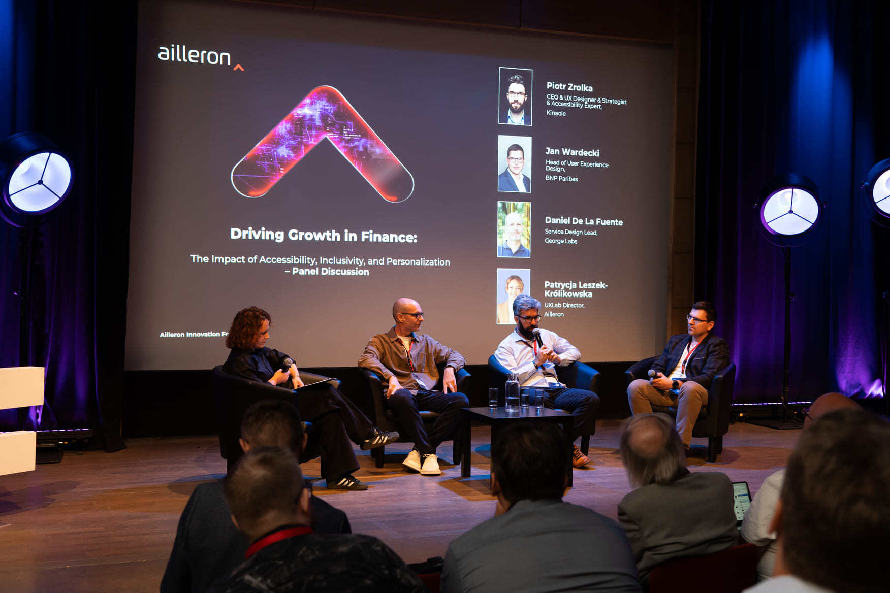 Piotr_Zrolka__Jan_Wardecki__Daniel_De_La_Fuente_and_Patrycja_Leszek-Królikowska_speaking_on__Driving_Growth_in_Finance__The_Impact_of_Accessibility__Inclusivity__and_Personalization___Panel_Discussion_